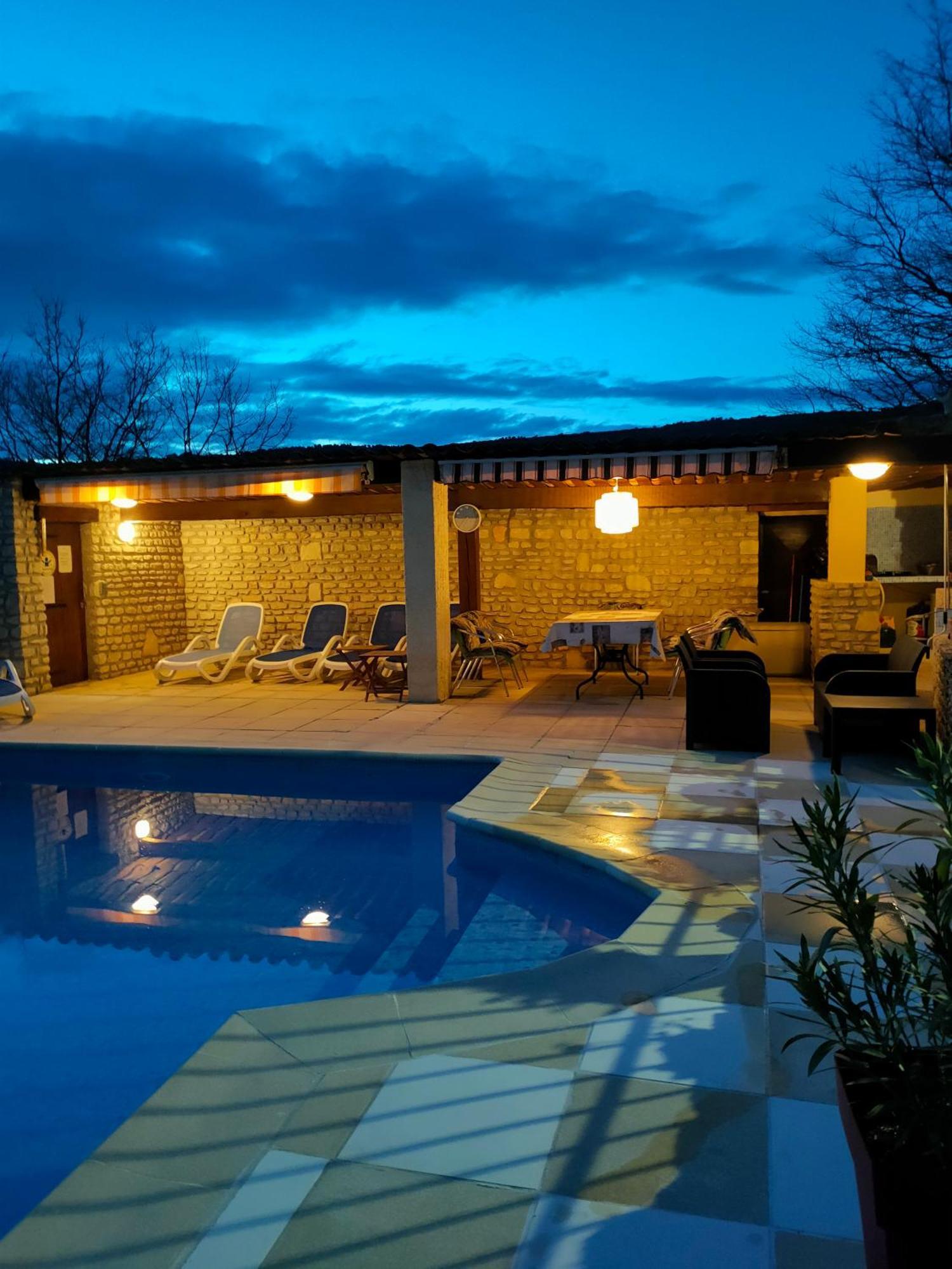 Les Vallons Holiday Home Lioux Exteriör bild